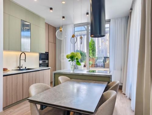 75 миллионов стоит элитная пятикомнатная квартира на улице газовиков. 07