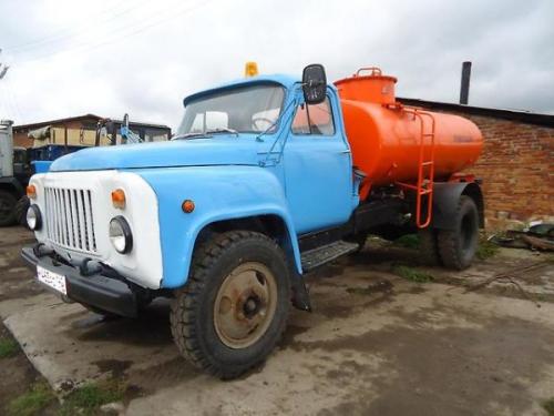 Газ - 53.  Грузовику газ - 53 суждено было стать самой массовой Рабочей Лошадкой в советском союзе. 05