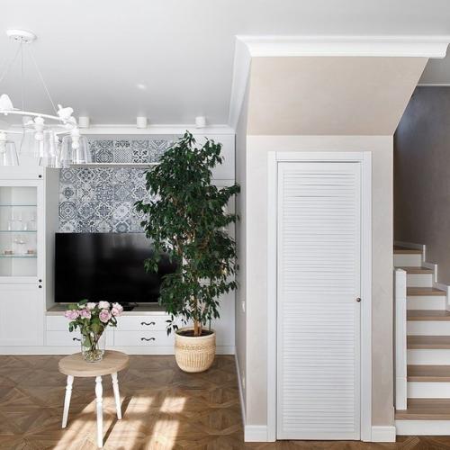 Пример того, как можно совместить гостиную со столовой. 03