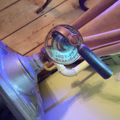 Пожалуй, самое яркое впечатление в Калининграде произвело на нас посещение музея - квартиры Altes Haus (в переводе с немецкого старый дом. 08