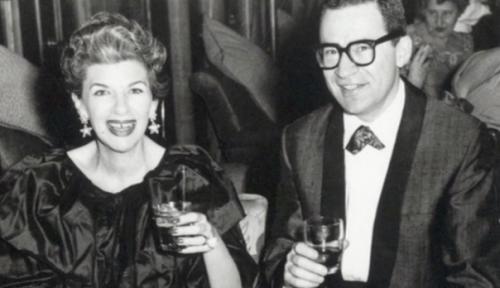 29 августа икона нью-йоркской моды, великая коллекционерка, модель и светская дама Айрис апфель отпразднует свой сотый день рождения. 09