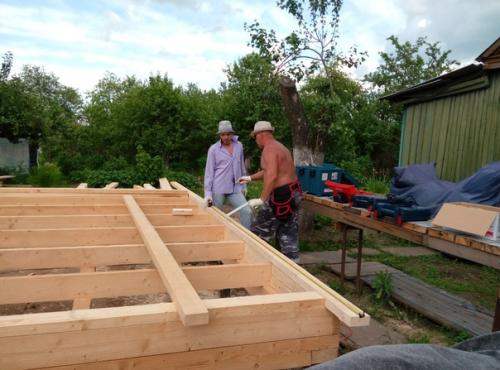 Мы Вот Такой Дачный Домик Построили с Сыном. 01