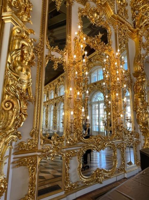 Екатерининский дворец.  Экспозиция екатерининского дворца - музея охватывает более чем 300-летнюю историю. 07