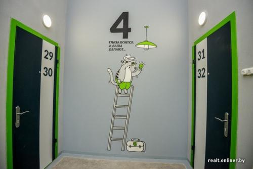 Как интересно придумал застройщик оформить подъезды в доме. 09