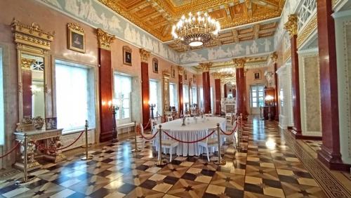 В поездке по Беларуси решили заехать краем в могилёвскую область чтобы посмотреть красивейший дворцово-парковый комплекс Булгаков в жиличах. 05