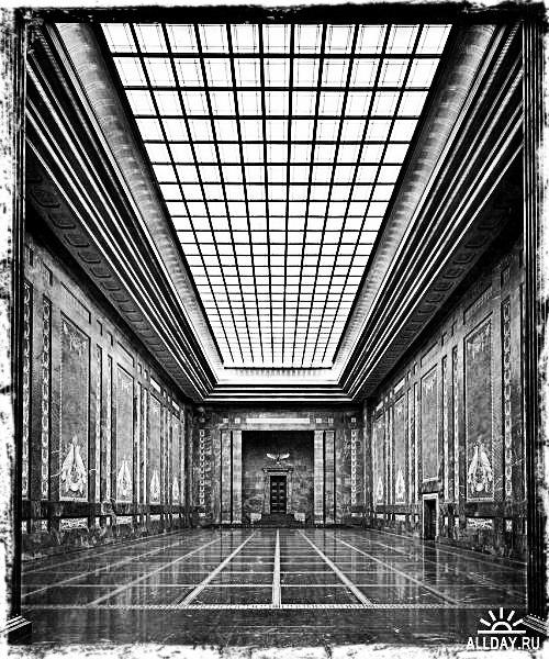 Мы воздвигнем святилища и символы новой и благородной культуры, - говорил Гитлер. 02