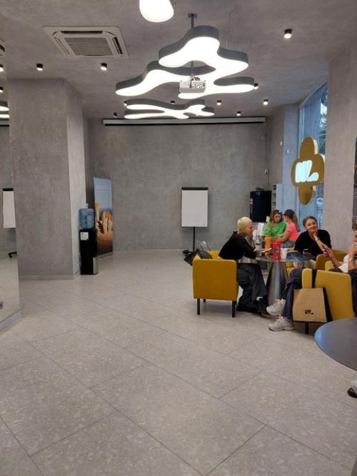 Посетили наш новый стильный, красивущий магазин - бутик. 04