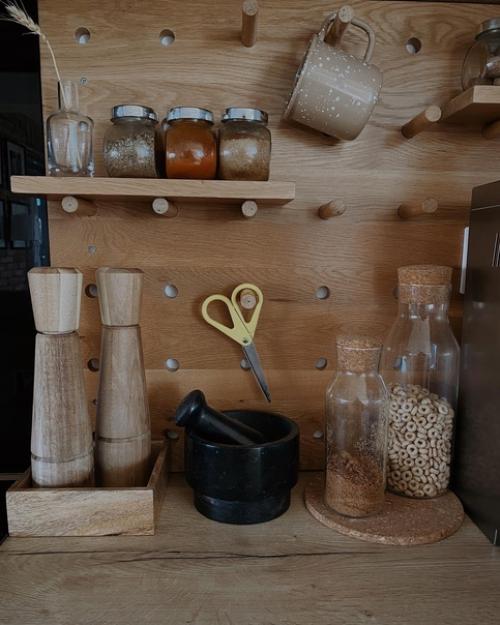 Насыщенные цвета, кирпич и узоры. 03