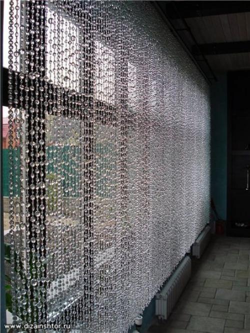 Шторы из бусин своими руками делать очень увлекательно! 01