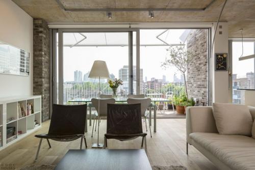 Небольшой жилой дом с квартирами для небольшой семьи спроектированы студией Trevor Horne Architects в 2013 году и находятся в Лондоне, Англия. 02