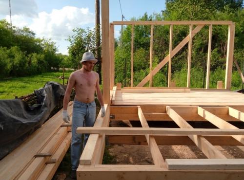 Мы Вот Такой Дачный Домик Построили с Сыном. 02