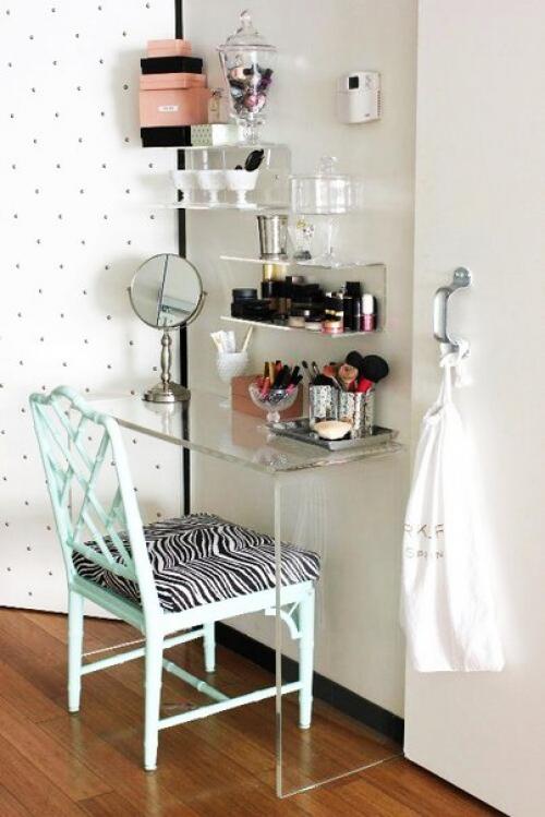 Туалетный столик в спальне - стильное и функциональное дополнение интерьера. 03