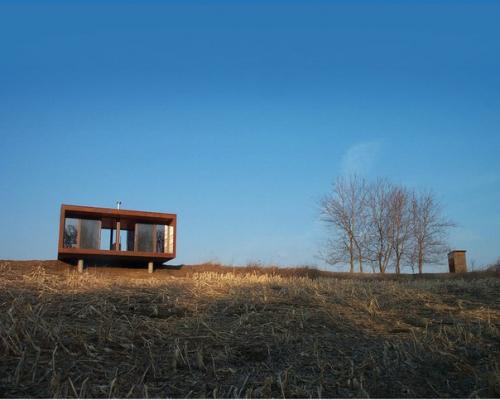 Разработанный Alchemy Architects для скрипачки оркестра миннесоты и ее семьи, дом расположенный недалеко от озера пепин, штат миннесота. 01