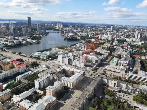 Потрясающее место, которое мы посетили, - это бизнес-центр Высоцкий. 09