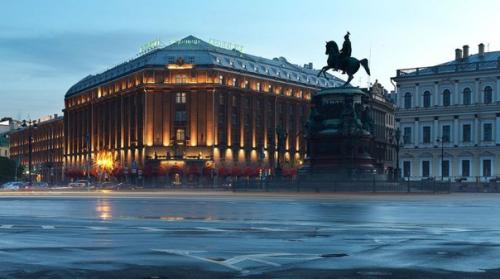 Надо знать: исторические гостиницы Петербурга. 01