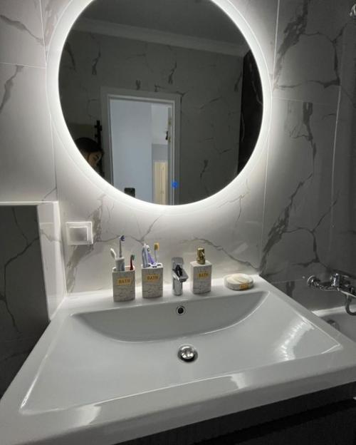 2 комнатная полноценная квартира, площадью 56, 2, не студия. 05