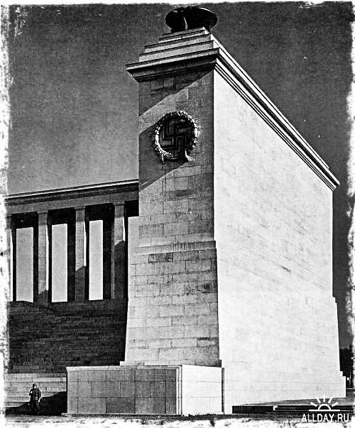 Мы воздвигнем святилища и символы новой и благородной культуры, - говорил Гитлер. 06