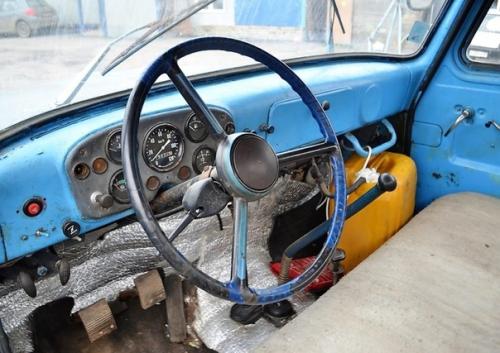 Газ - 53.  Грузовику газ - 53 суждено было стать самой массовой Рабочей Лошадкой в советском союзе. 02