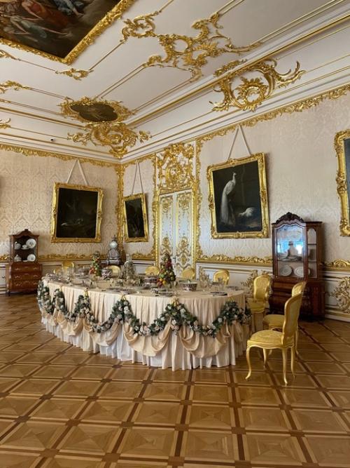 Екатерининский дворец.  Экспозиция екатерининского дворца - музея охватывает более чем 300-летнюю историю. 04