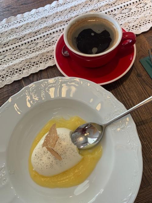 Люблю я посещать разные места и пробовать кухню в этот раз выбор пал на итальянское бистро орсетто. 04