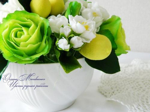 Интерьерная композиция в жёлто-зелёных тонах. 03