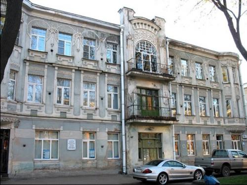 6 красивейших гражданских зданий Пскова, на которых поневоле задерживается взгляд. 03