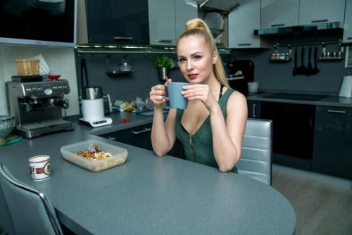 Александре Харитоновой подарили Двушку в столице. 02 Александре Харитоновой подарили Двушку в столице. 02