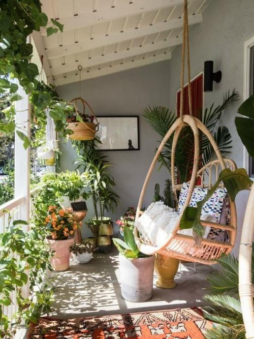 Балкон в стиле бохо - это лёгкое и уютное пространство, где хочется забыть о времени. 03