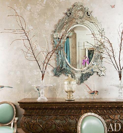 Обои в дизайне интерьера, как правило, задают цветовую гамму всей комнаты.