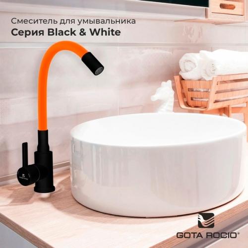 Мы представляем вашему вниманию уникальную серию цветных смесителей Black&White. 04