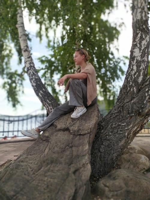 Санатории и дома отдыха на зелёной поляне. 02