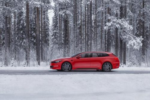 Новую Kia Optima выпустят в кузове универсал. 04