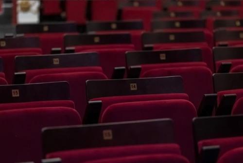 Областной драмтеатр новый сезон в обновленном интерьере начинает. 01