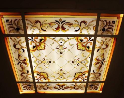Витражи в интерьере - роскошное оформление дома. 01