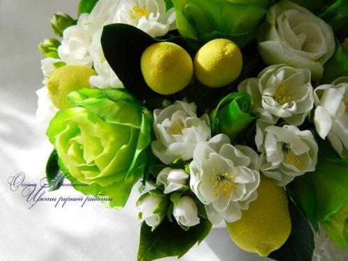 Интерьерная композиция в жёлто-зелёных тонах. 06