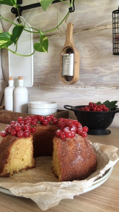 Недавно мы побывали в квартире у Юлии @Kokhanyuliya а теперь отправляемся в ее загородный дом, в котором также уютно и пахнет свежей выпечкой! 06