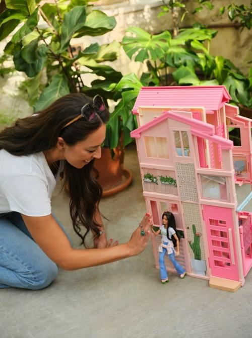 Барби в коллаборации с дизайнером интерьера Джоанной гейнс - $35. 08