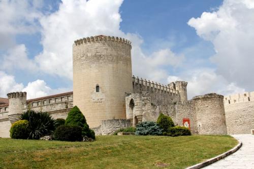 Замок куэльяр, известный как замок герцогов альбукерке (исп. 08