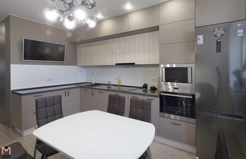 Габариты этой стильной и неповторимый кухни, отвечающей всем требованиям эргономики и эстетики: 4300*1800. 02