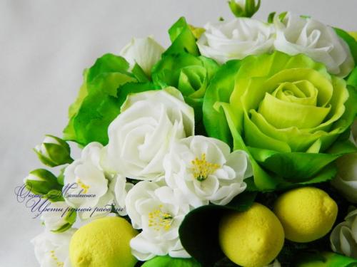 Интерьерная композиция в жёлто-зелёных тонах. 05