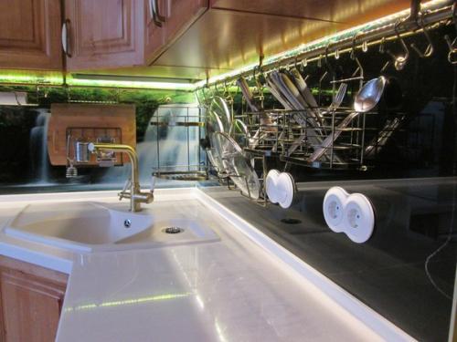 Бирюзовый привет!  Дмитрий на связи. 02