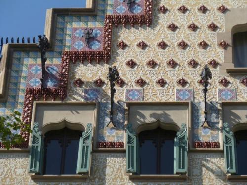 В Барселоне открывает двери дом шоколадного короля. 06