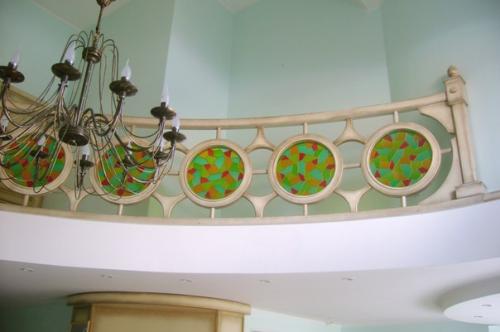 Витражи в интерьере - роскошное оформление дома. 03