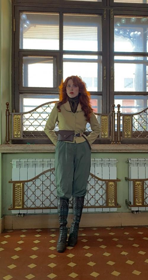 Сама не заметила, как груз на плечах намного превысил свои размеры. 01