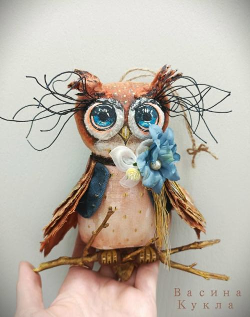 Сказочная сова на золотом листе осени! 01