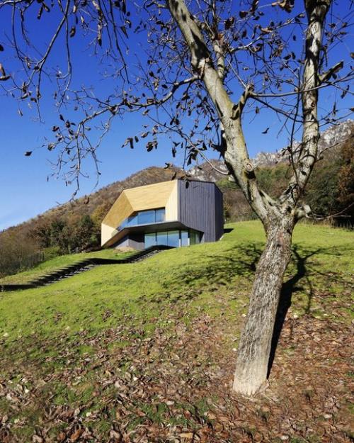 Альпийская резиденция в Италии. 01