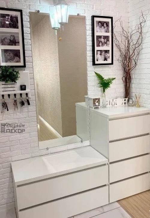 Денег хватила купить только такую квартиру, зато своя. 04