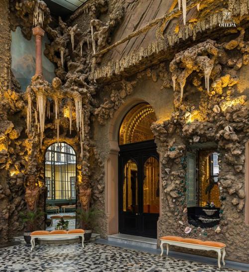 Удивительный театр - особняк с готическим гротом внутри на галерной улице. 02 Удивительный театр - особняк с готическим гротом внутри на галерной улице. 02