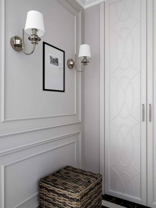 Интерьер в стиле неоклассики с изолированной кухней и кабинетом на балконе. 08