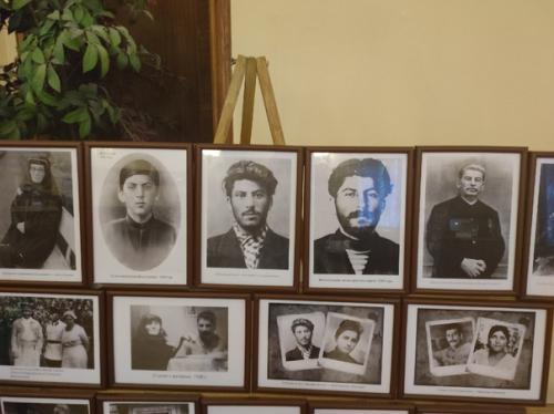 Дача в Сочи - одна из 20 личных загородных резиденций, в которых любил время от времени бывать Отец Народов. 02